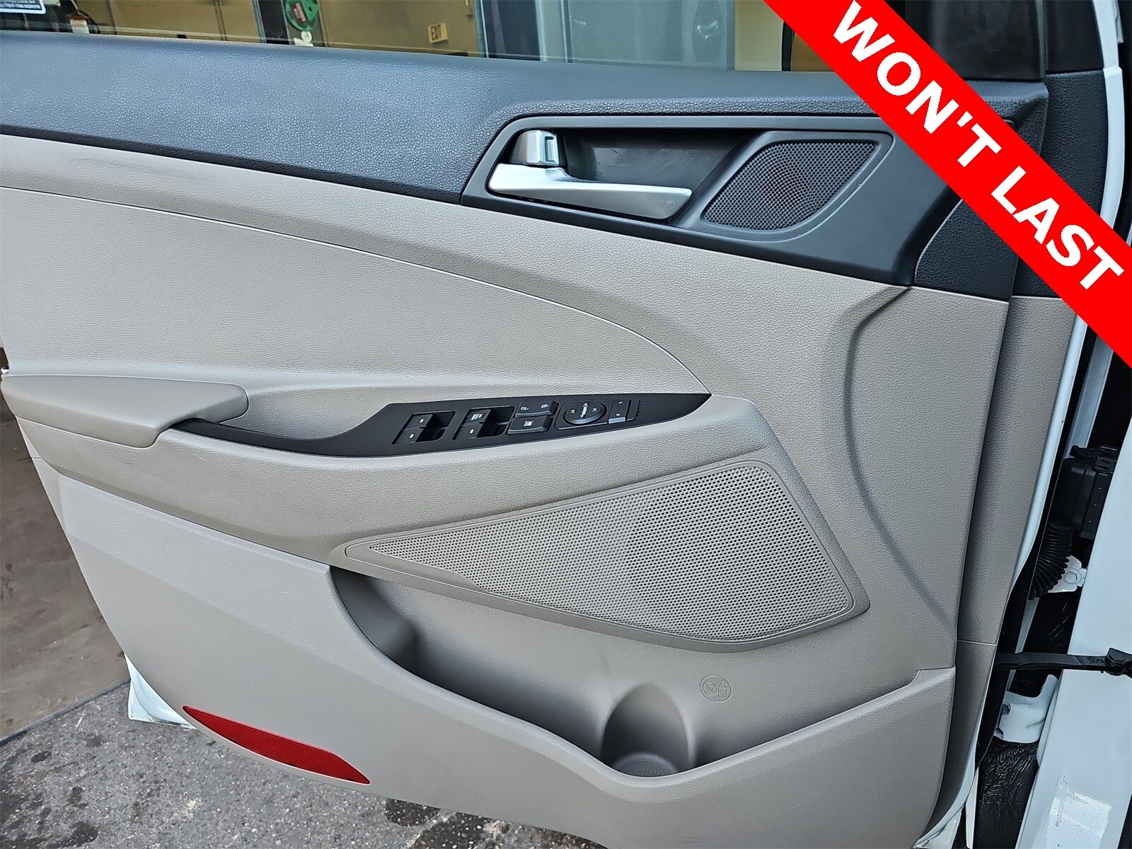 Thumbnail: 2020 Hyundai Tucson - 26