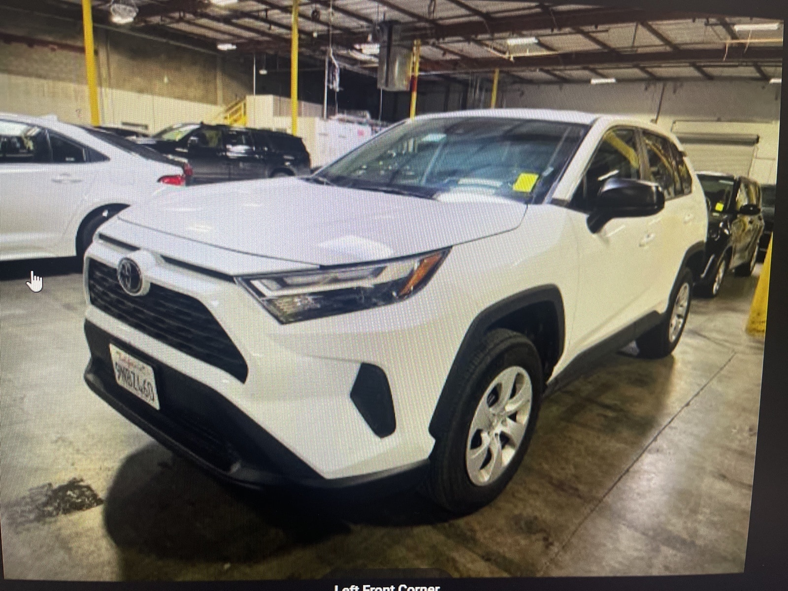 2024 Toyota RAV4 LE's photo
