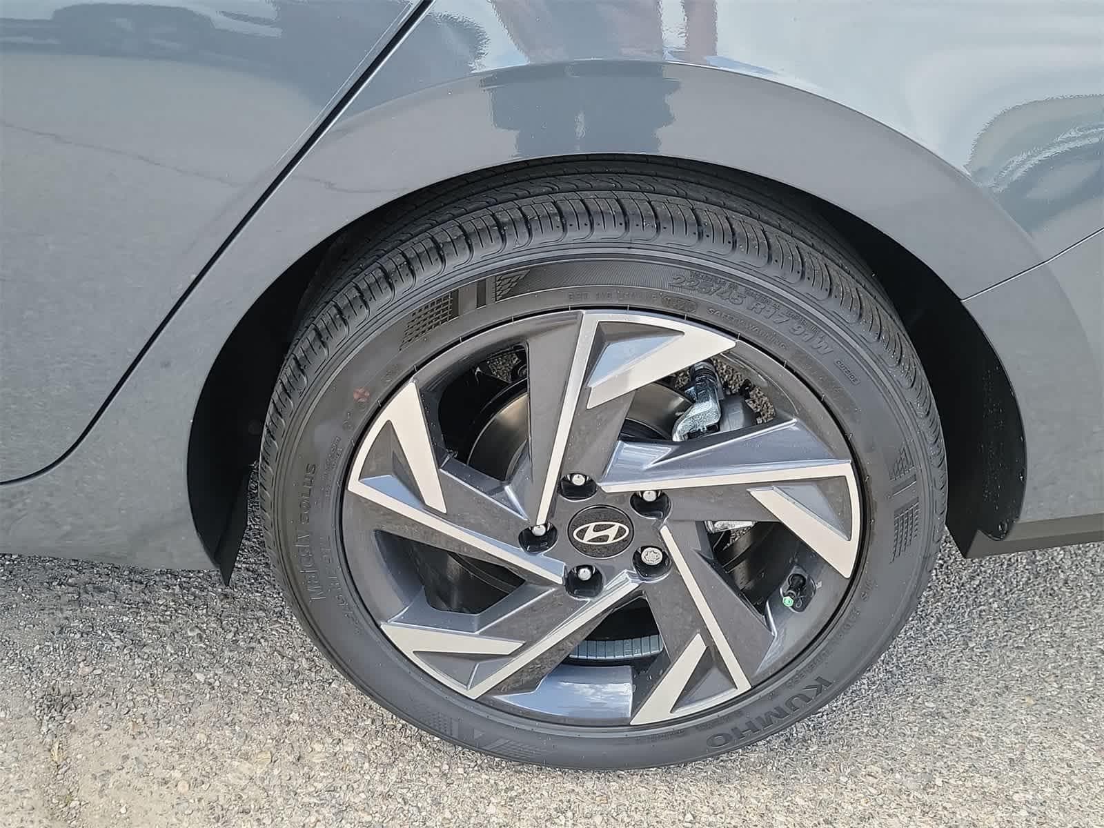 Thumbnail: 2025 Hyundai Elantra - 12