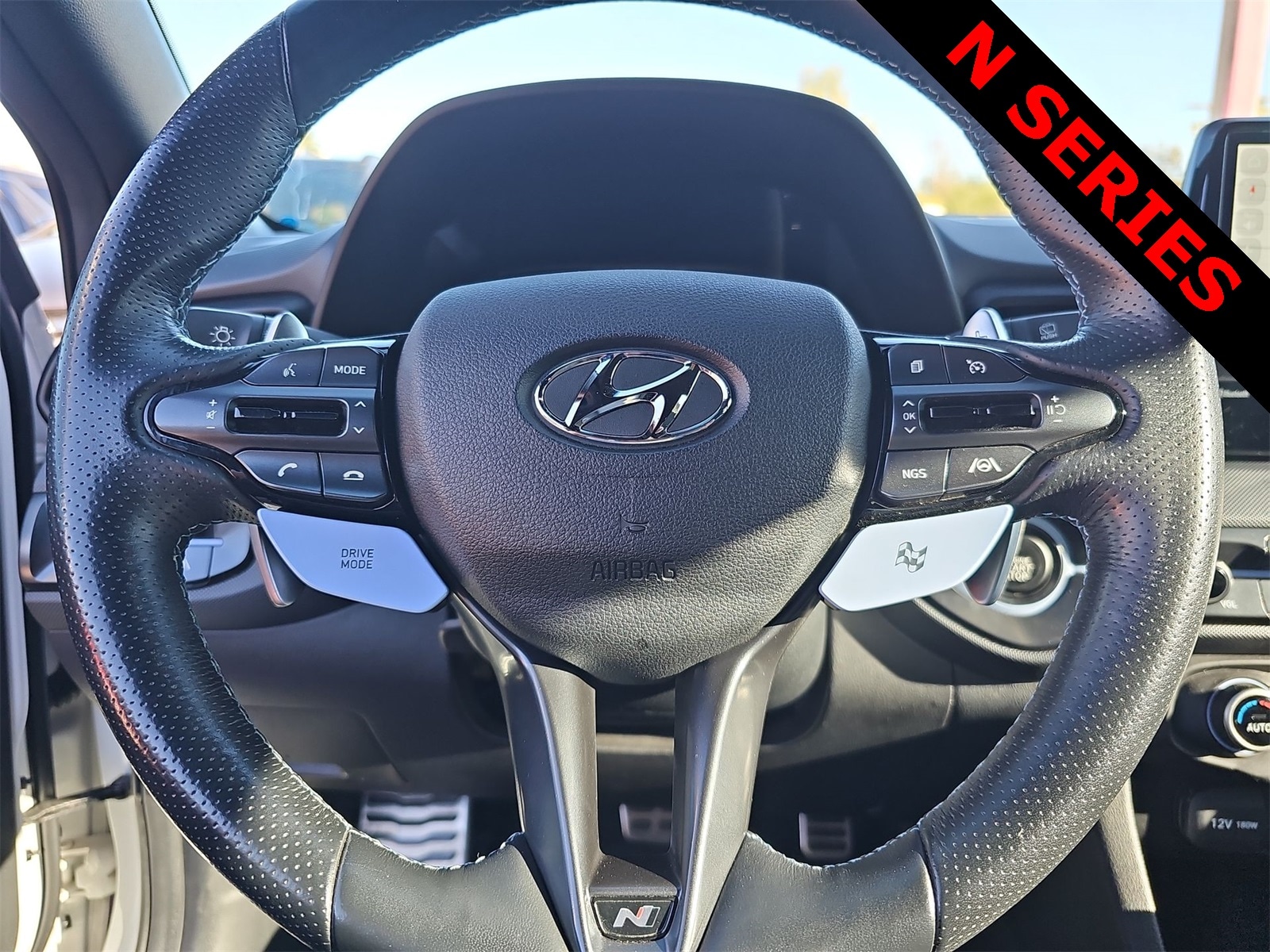 Thumbnail: 2022 Hyundai Veloster - 18