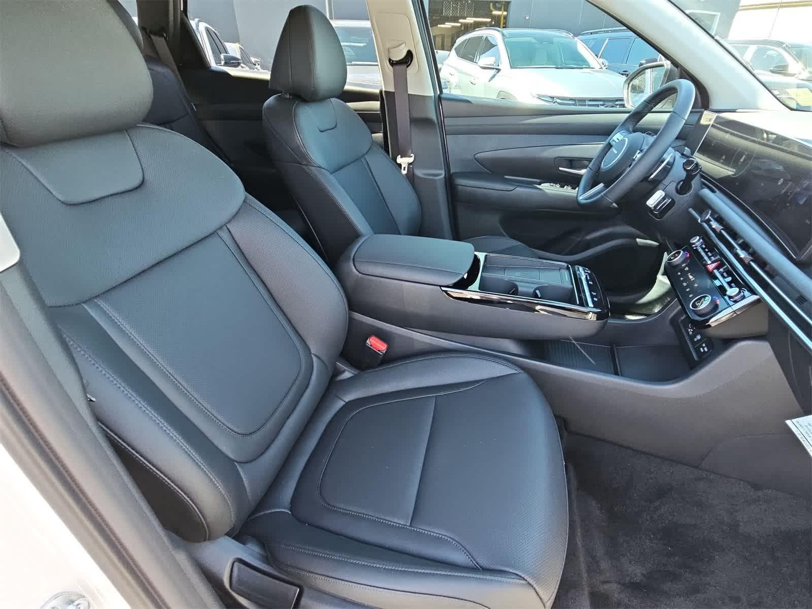 Thumbnail: 2025 Hyundai Tucson - 18