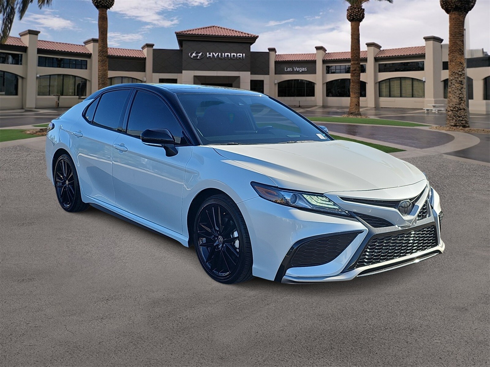 2024 Toyota Camry XSE V6 photo 2