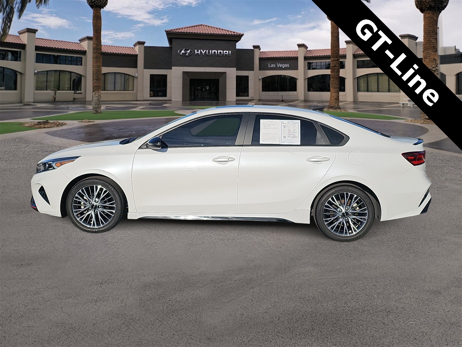 Thumbnail: 2023 Kia Forte - 5