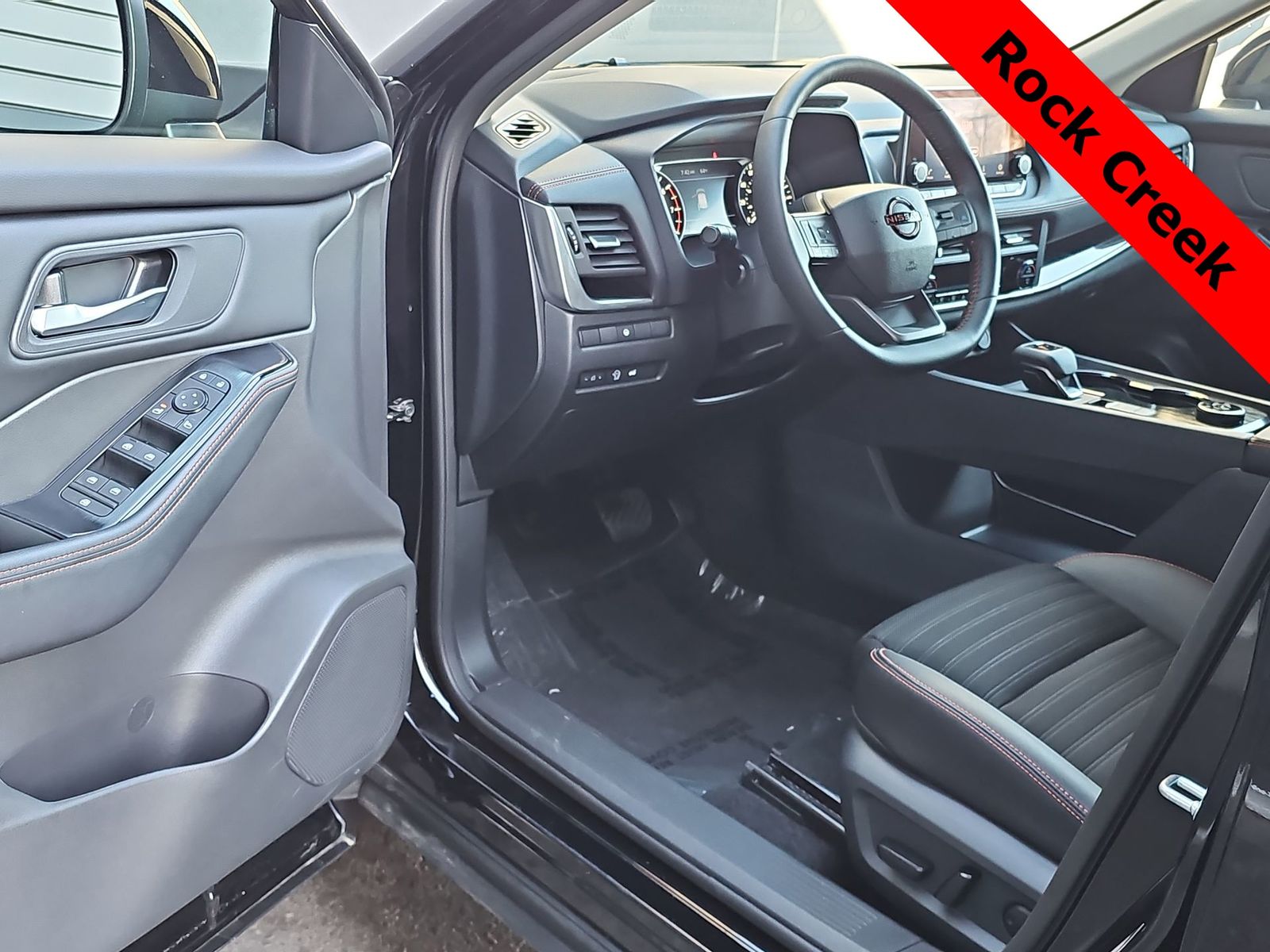 Thumbnail: 2025 Nissan Rogue - 10