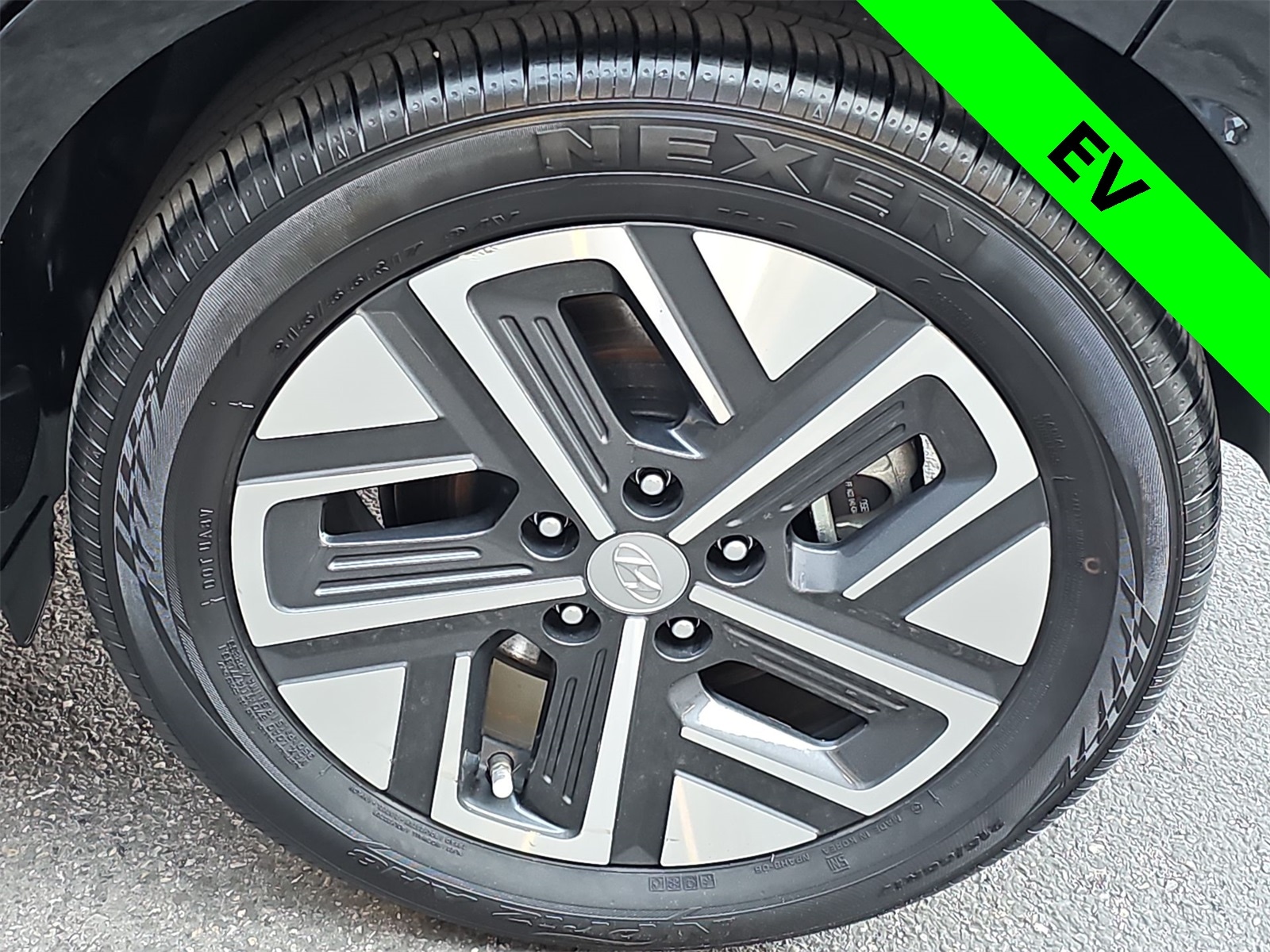 Thumbnail: 2023 Hyundai Kona - 12