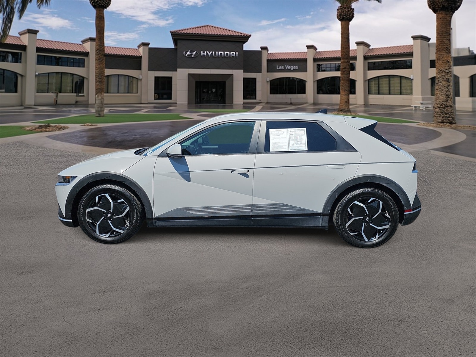 Thumbnail: 2022 Hyundai Ioniq 5 - 5