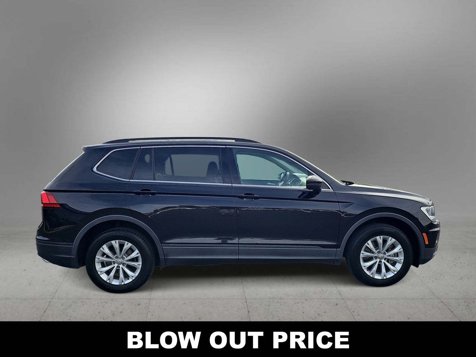 Thumbnail: 2019 Volkswagen Tiguan - 9