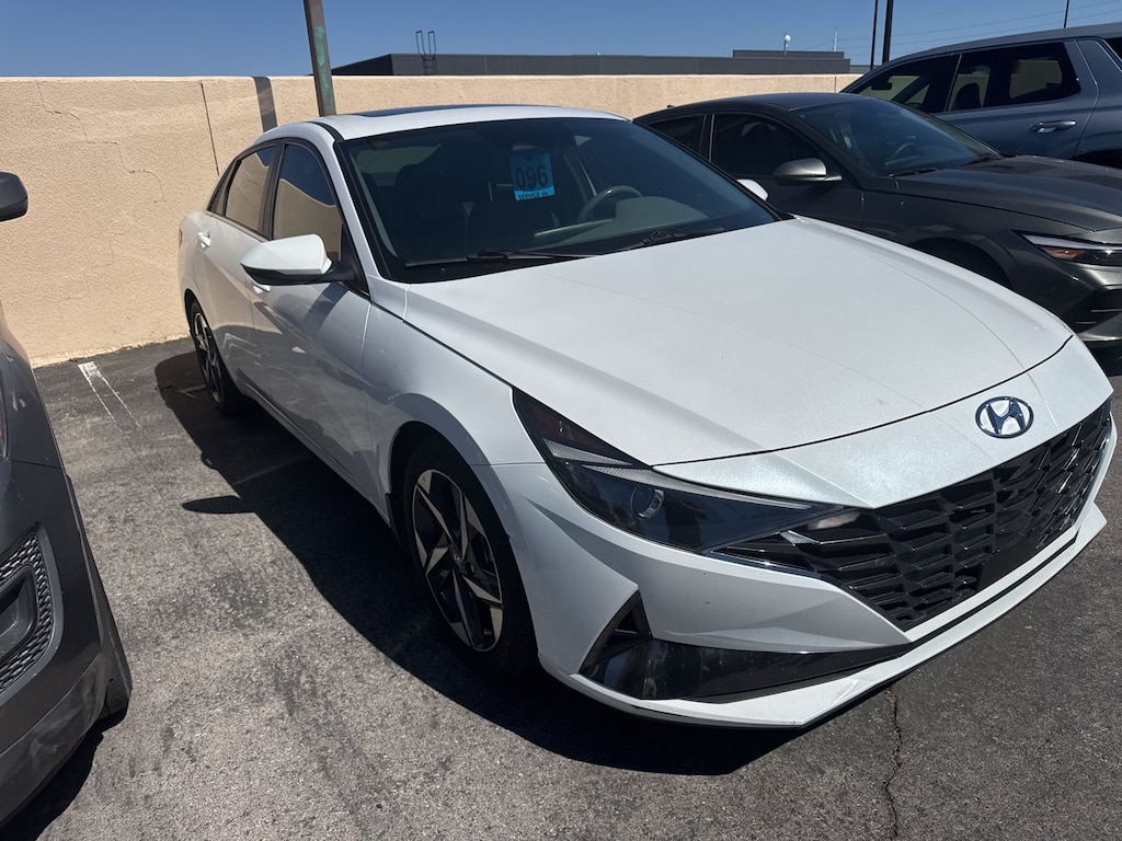 Used 2022 Hyundai Elantra SEL Sedan