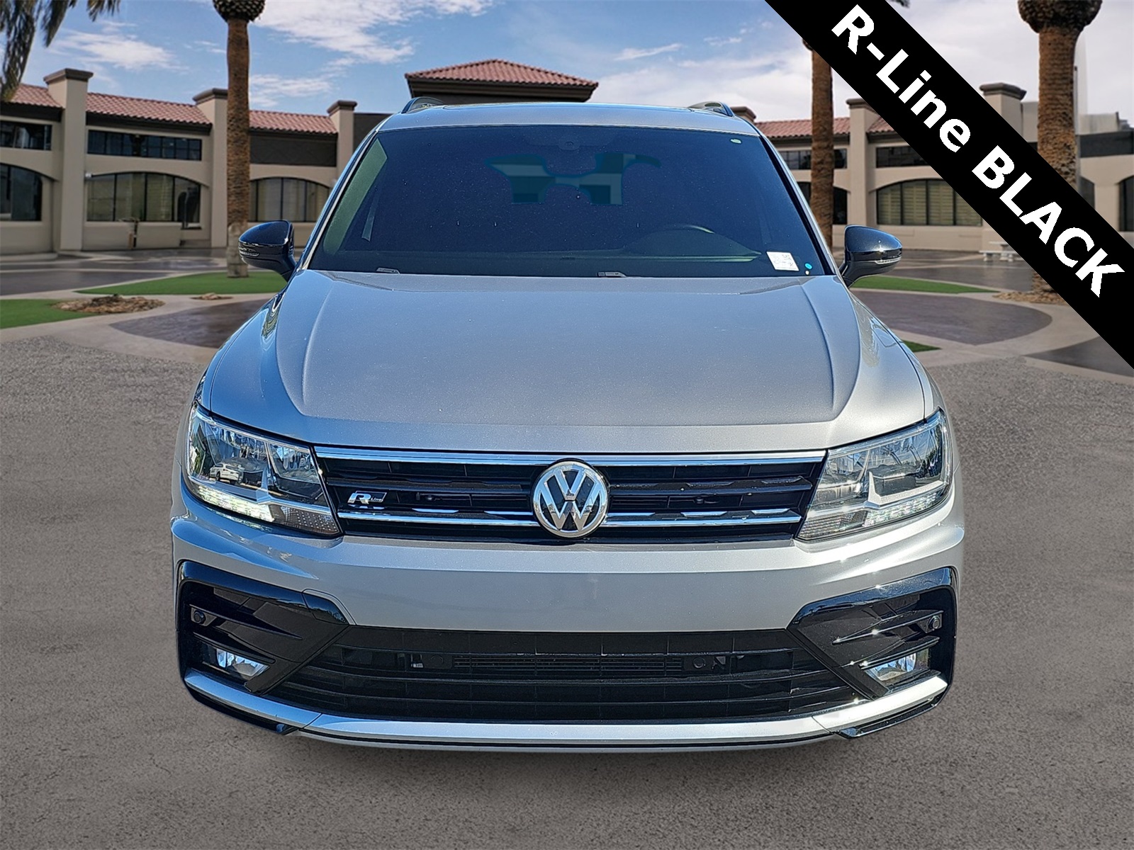 Thumbnail: 2021 Volkswagen Tiguan - 3