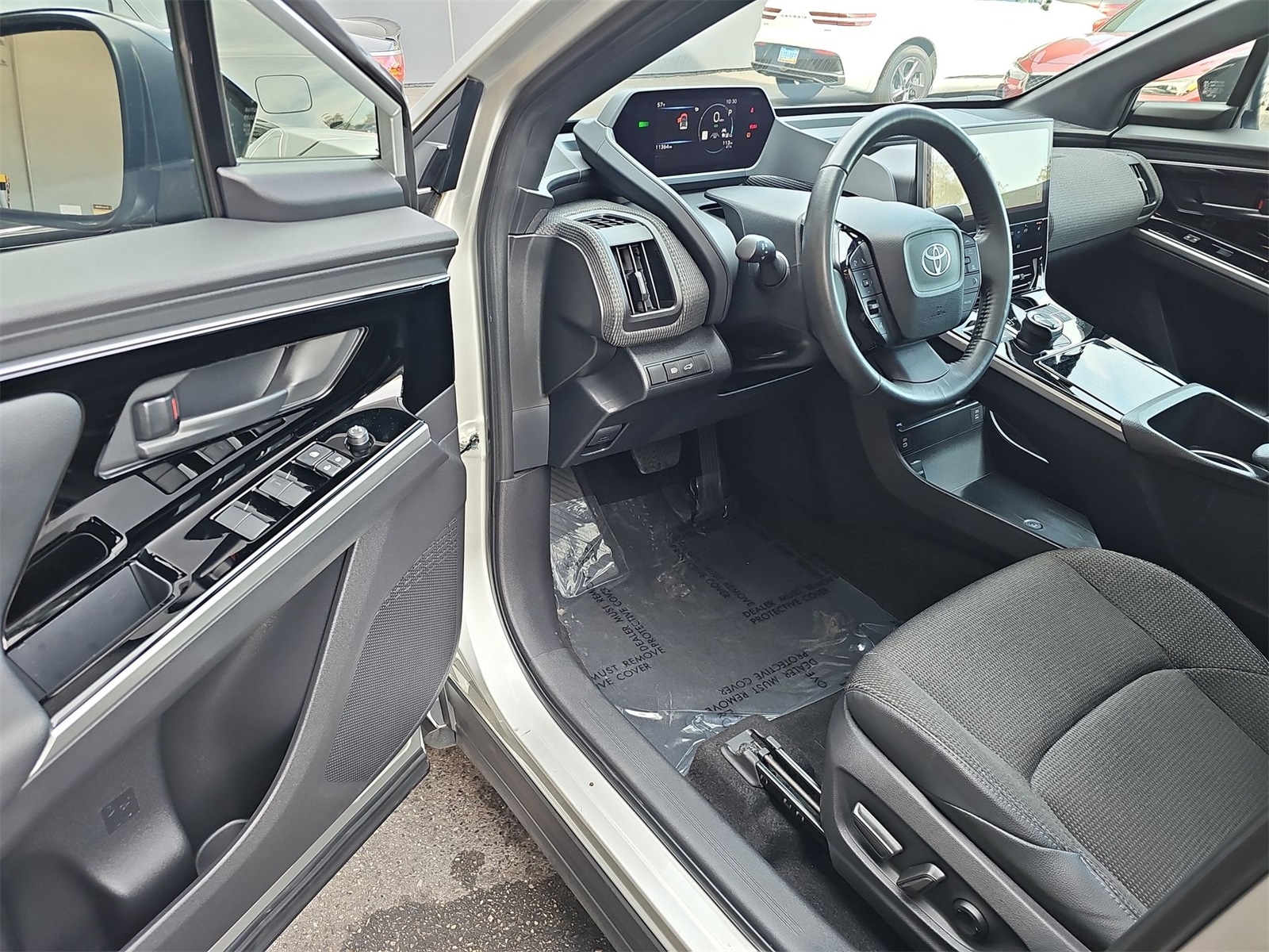 Thumbnail: 2024 Toyota bZ4X - 10