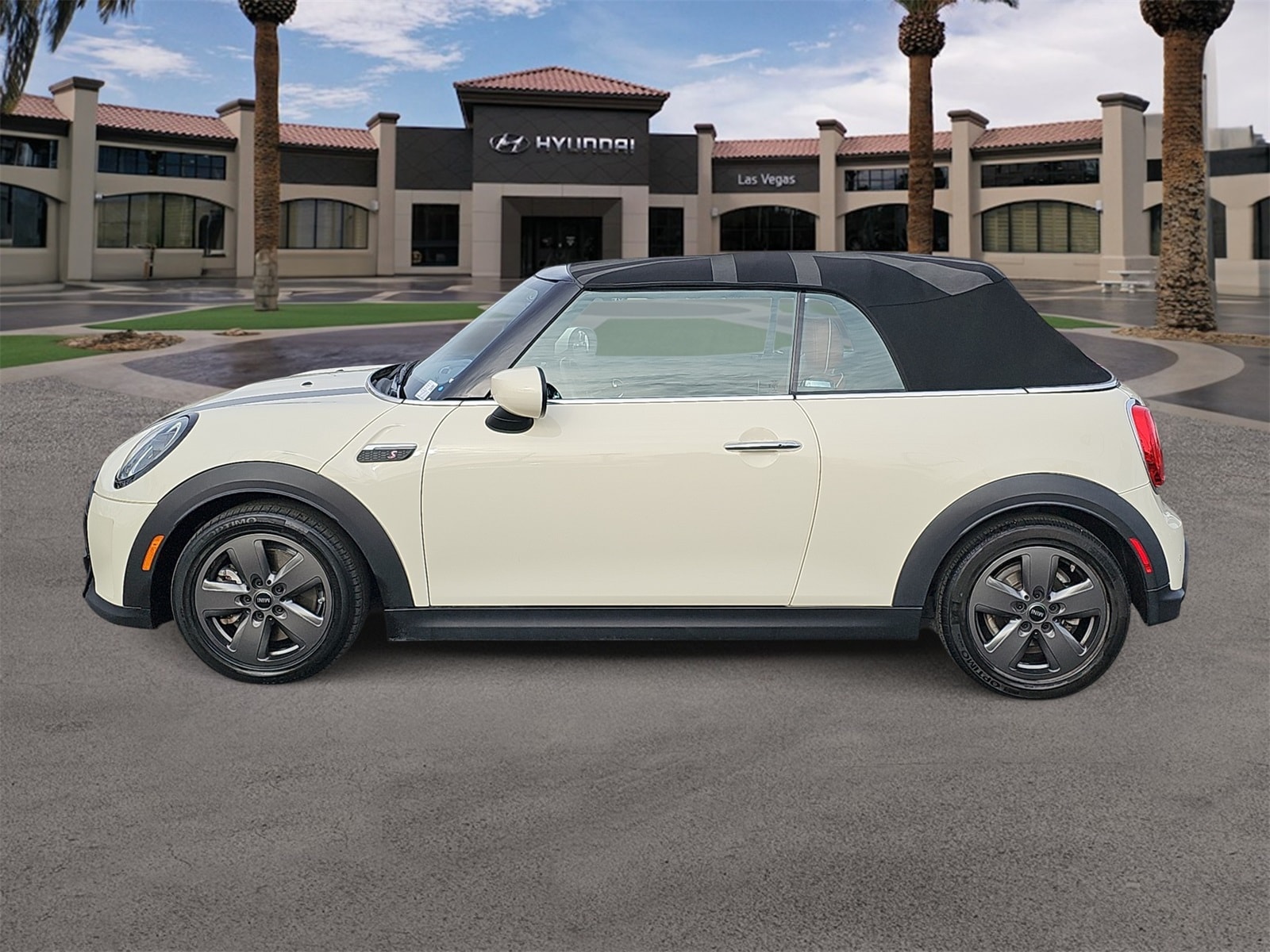 Thumbnail: 2022 MINI Cooper Convertible - 5