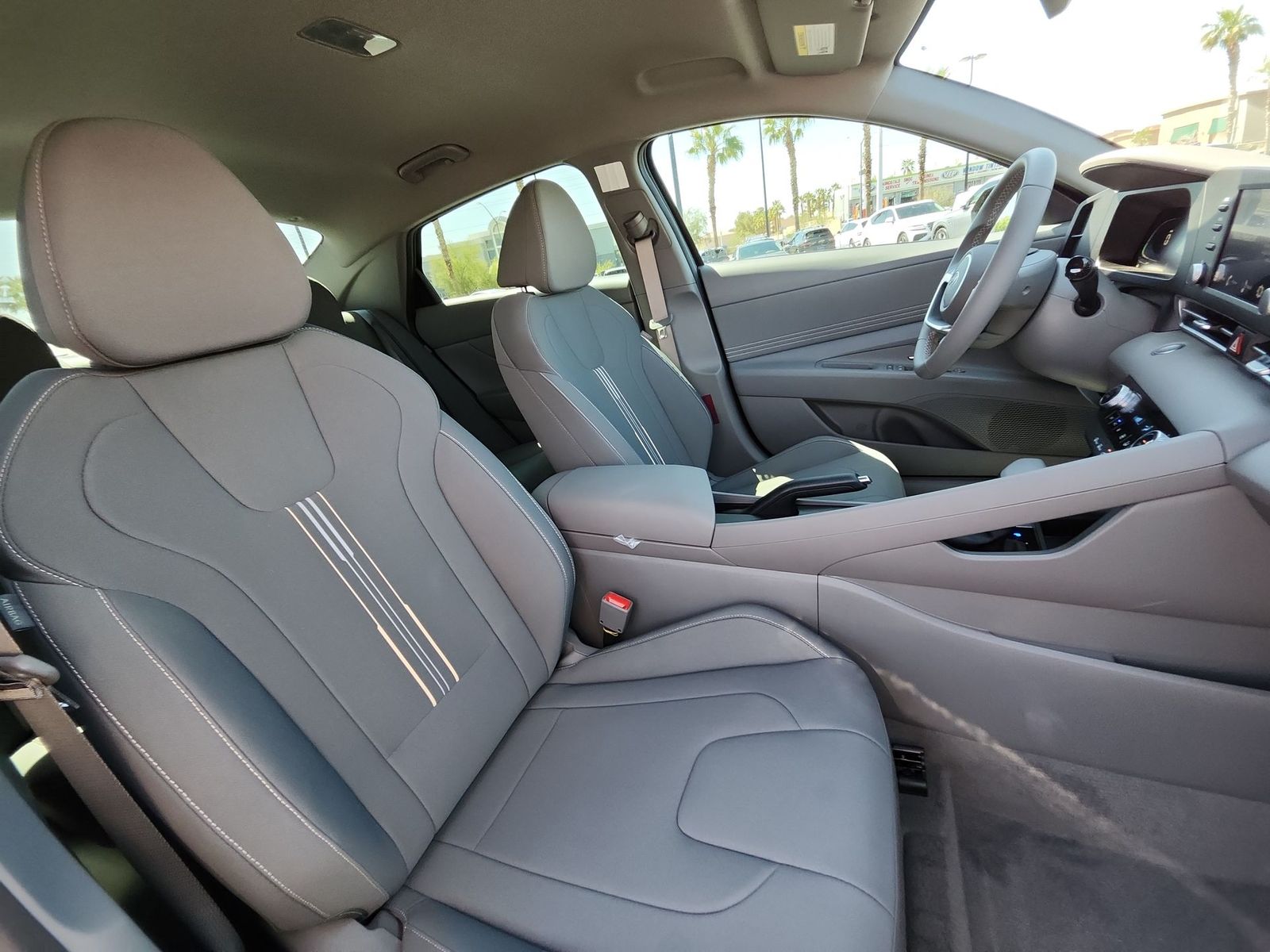 Thumbnail: 2025 Hyundai Elantra - 18