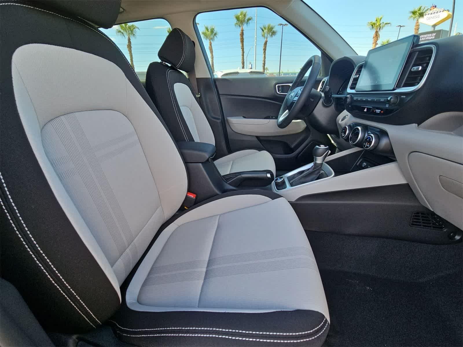 Thumbnail: 2025 Hyundai Venue - 18