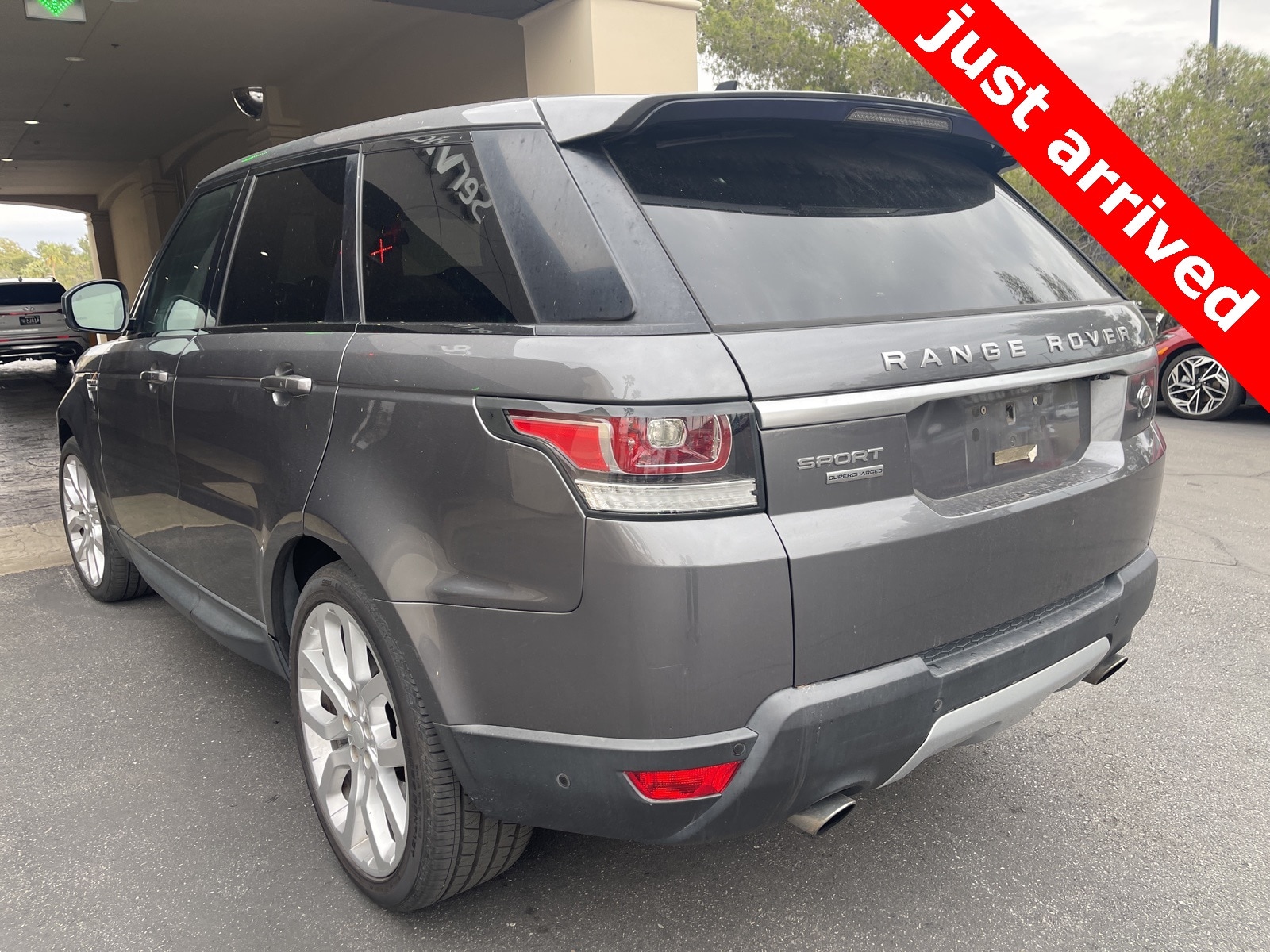 Thumbnail: 2016 Land Rover Range Rover Sport - 4