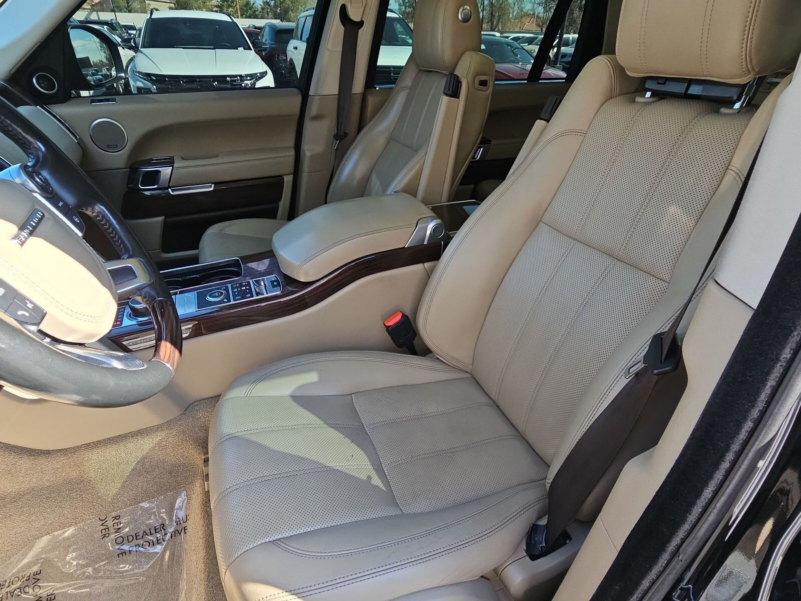 Thumbnail: 2016 Land Rover Range Rover - 15