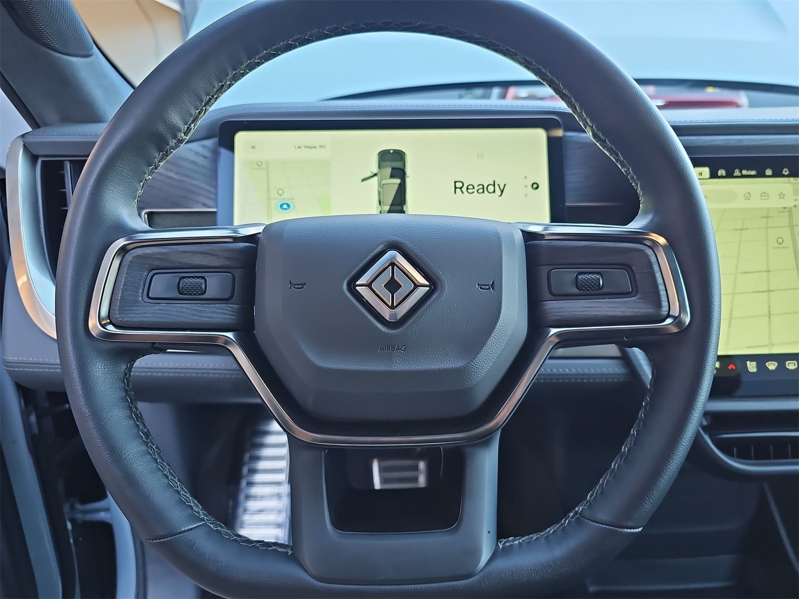 Thumbnail: 2023 Rivian R1S - 19