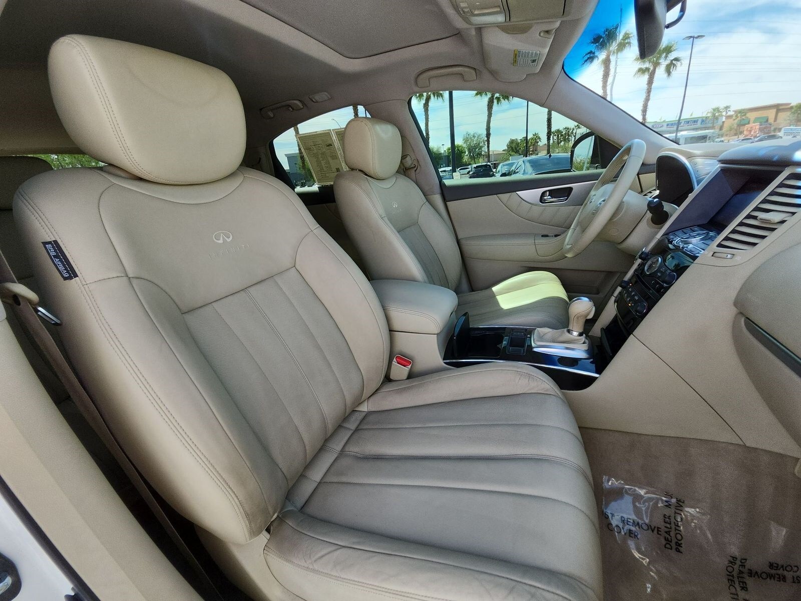 Thumbnail: 2011 INFINITI FX35 - 19