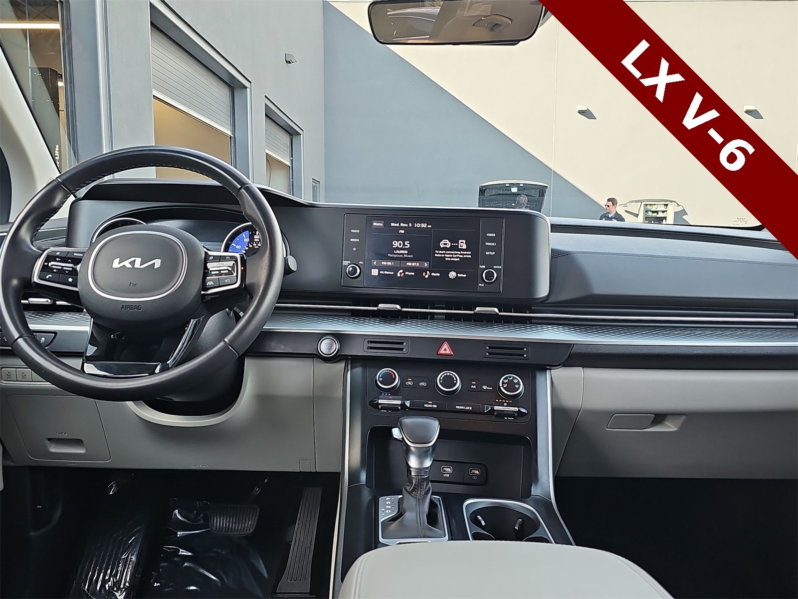 Thumbnail: 2024 Kia Carnival - 14