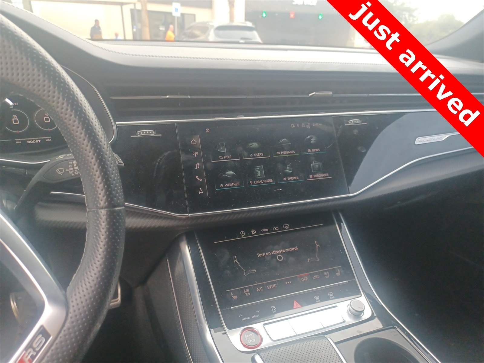 Thumbnail: 2023 Audi RS Q8 - 6