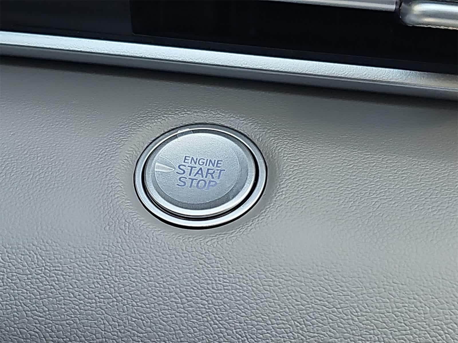 Thumbnail: 2025 Hyundai Elantra - 25