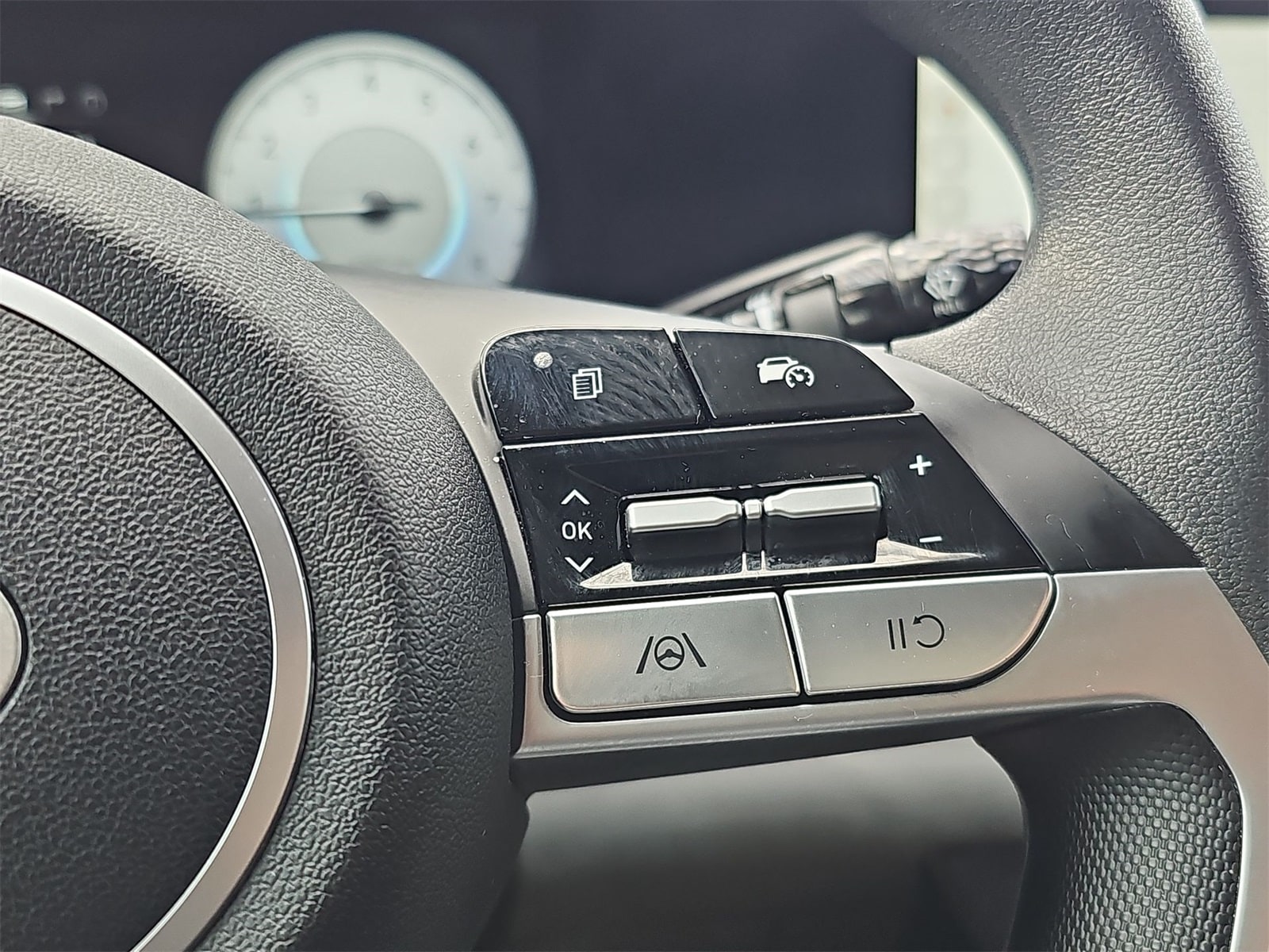 Thumbnail: 2024 Hyundai Elantra - 27
