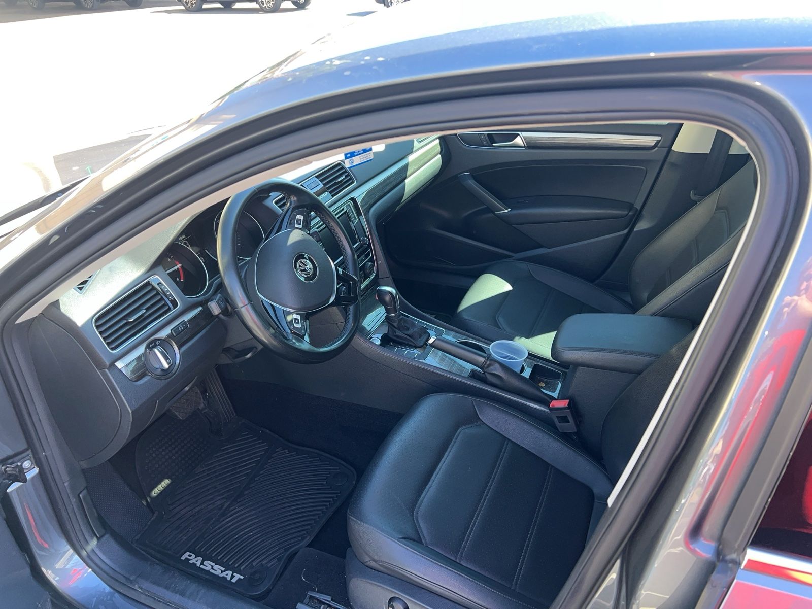 Thumbnail: 2018 Volkswagen Passat - 6