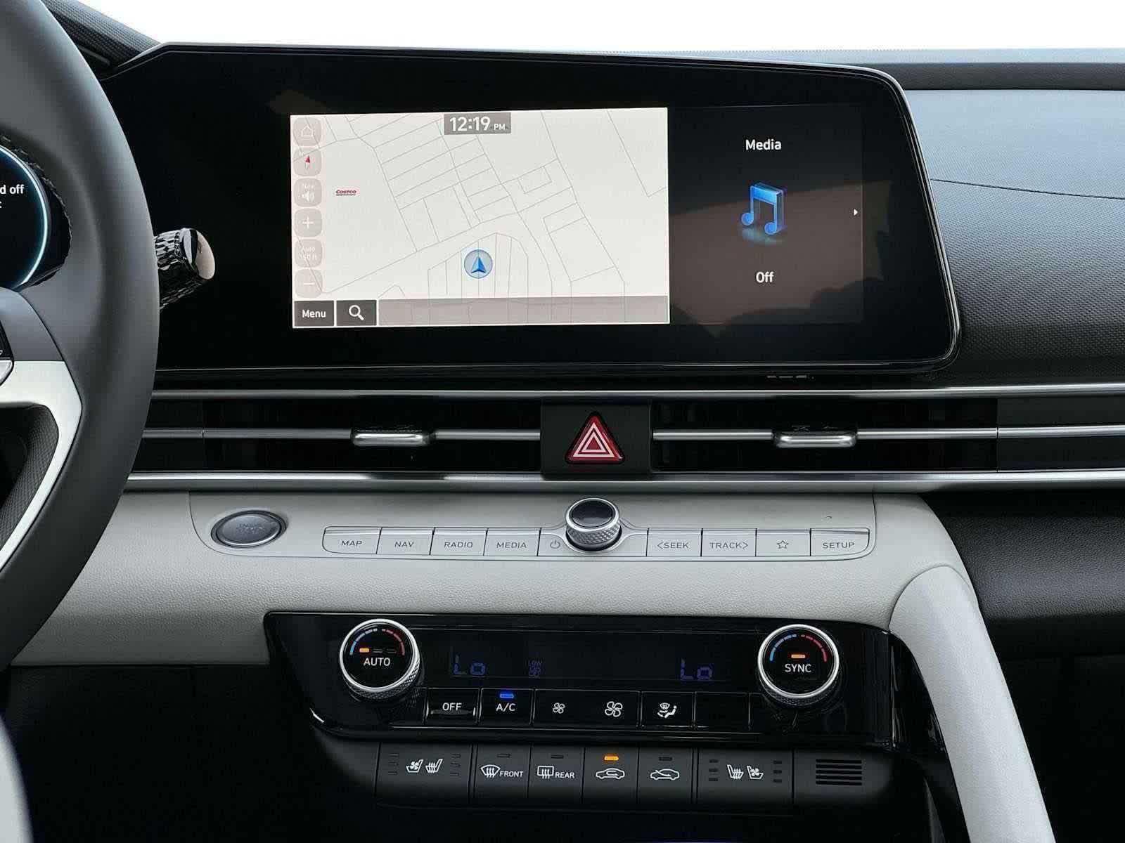 Thumbnail: 2025 Hyundai Elantra - 19