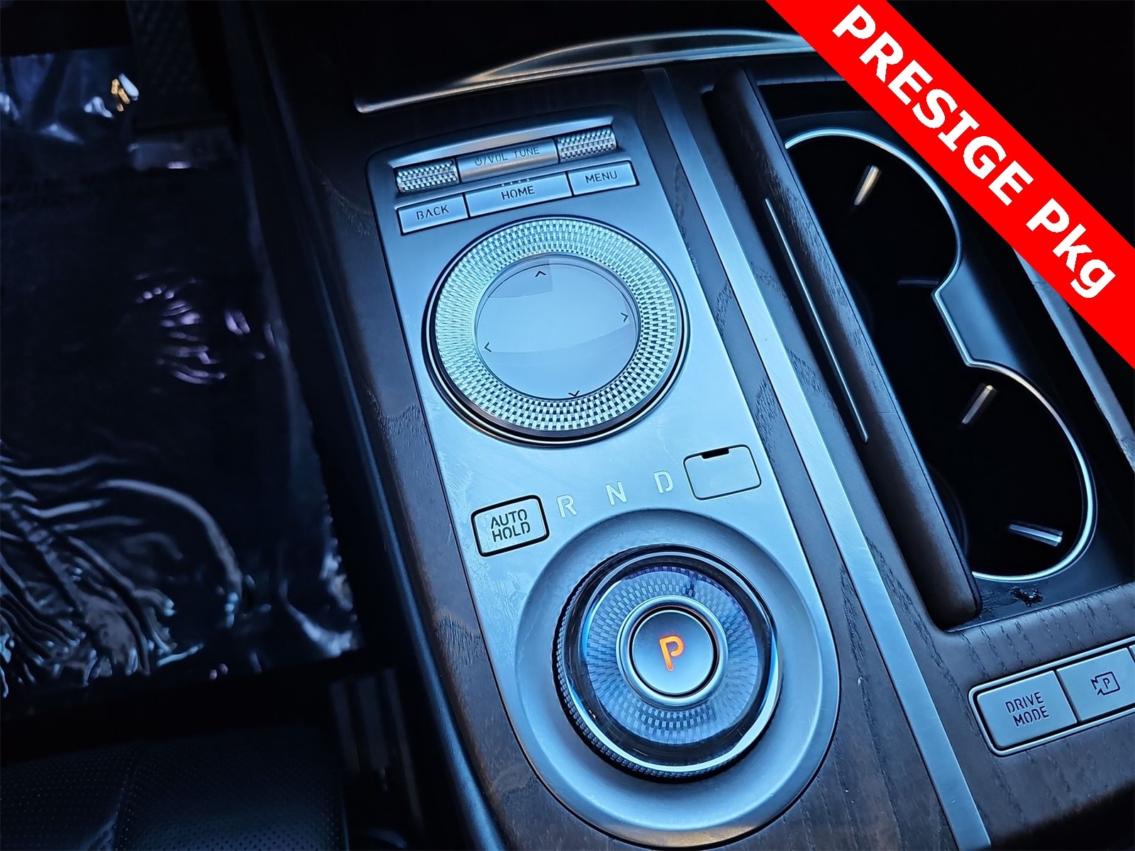 Thumbnail: 2021 Genesis G80 - 21