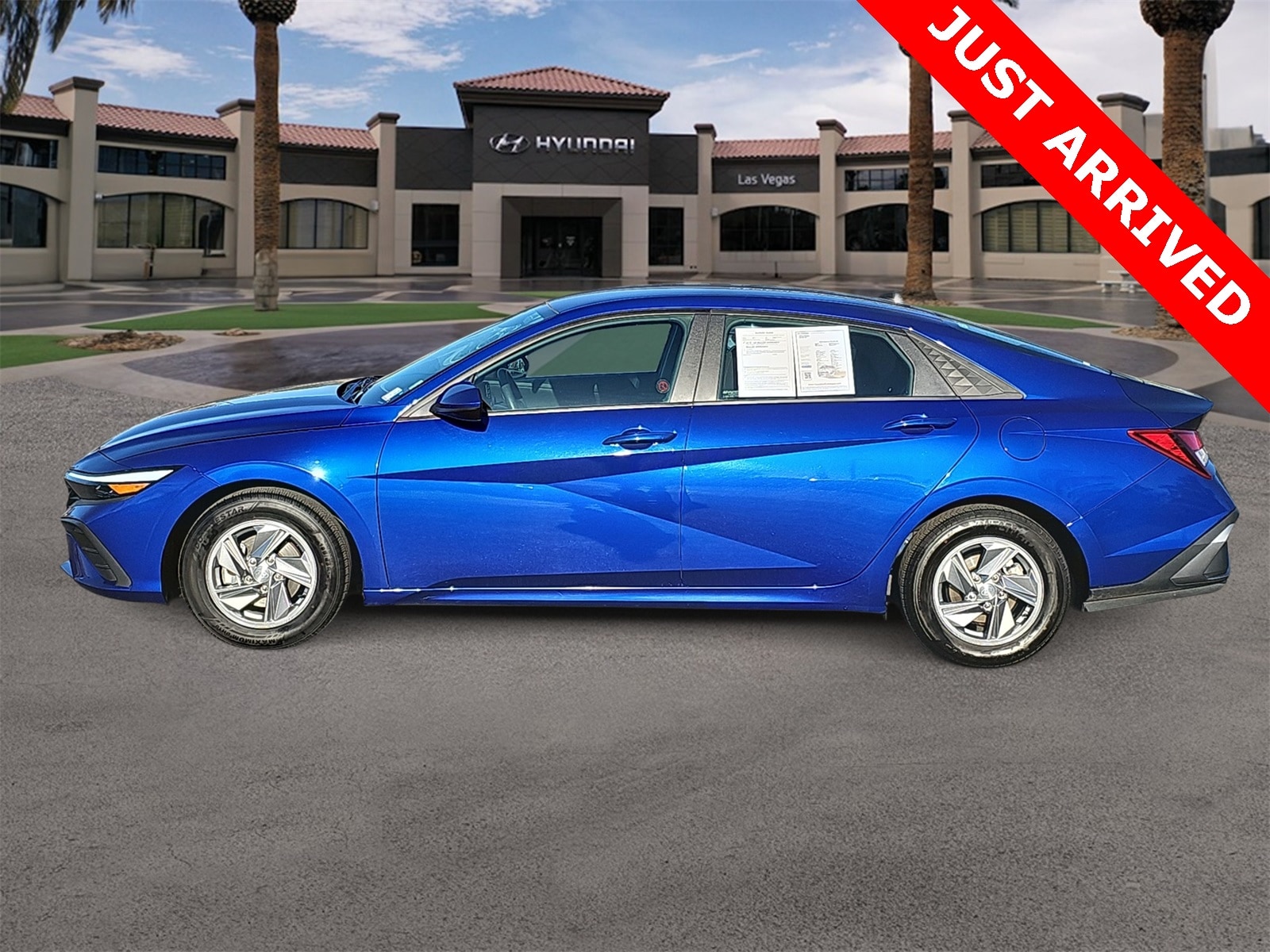 Thumbnail: 2024 Hyundai Elantra - 5