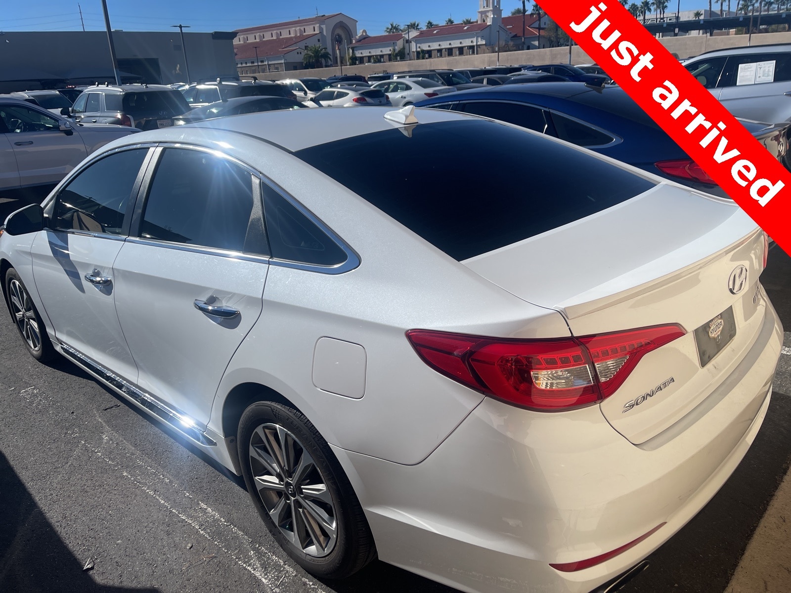 Thumbnail: 2017 Hyundai Sonata - 4