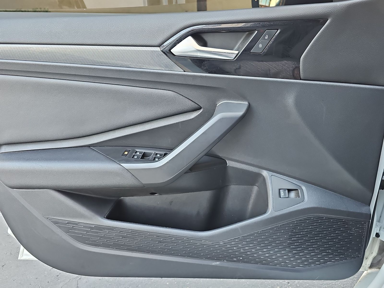 Thumbnail: 2021 Volkswagen Jetta - 27