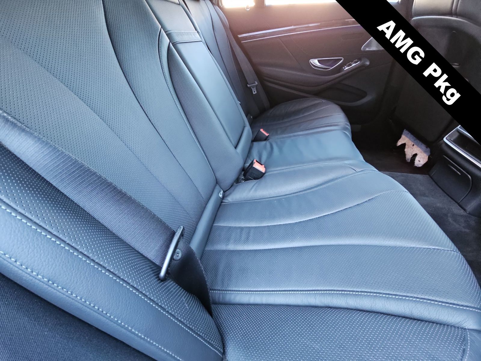 Thumbnail: 2015 Mercedes-Benz S-Class - 17