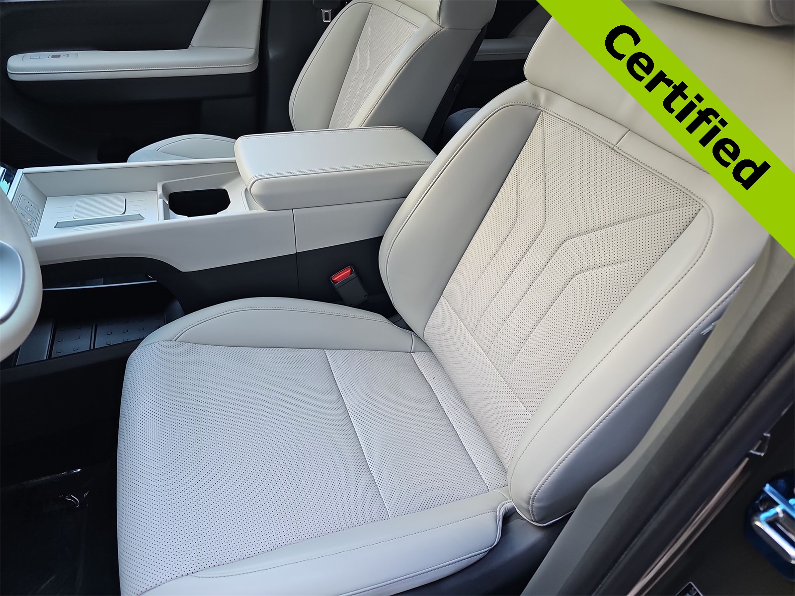 Thumbnail: 2024 Hyundai Santa Fe - 15