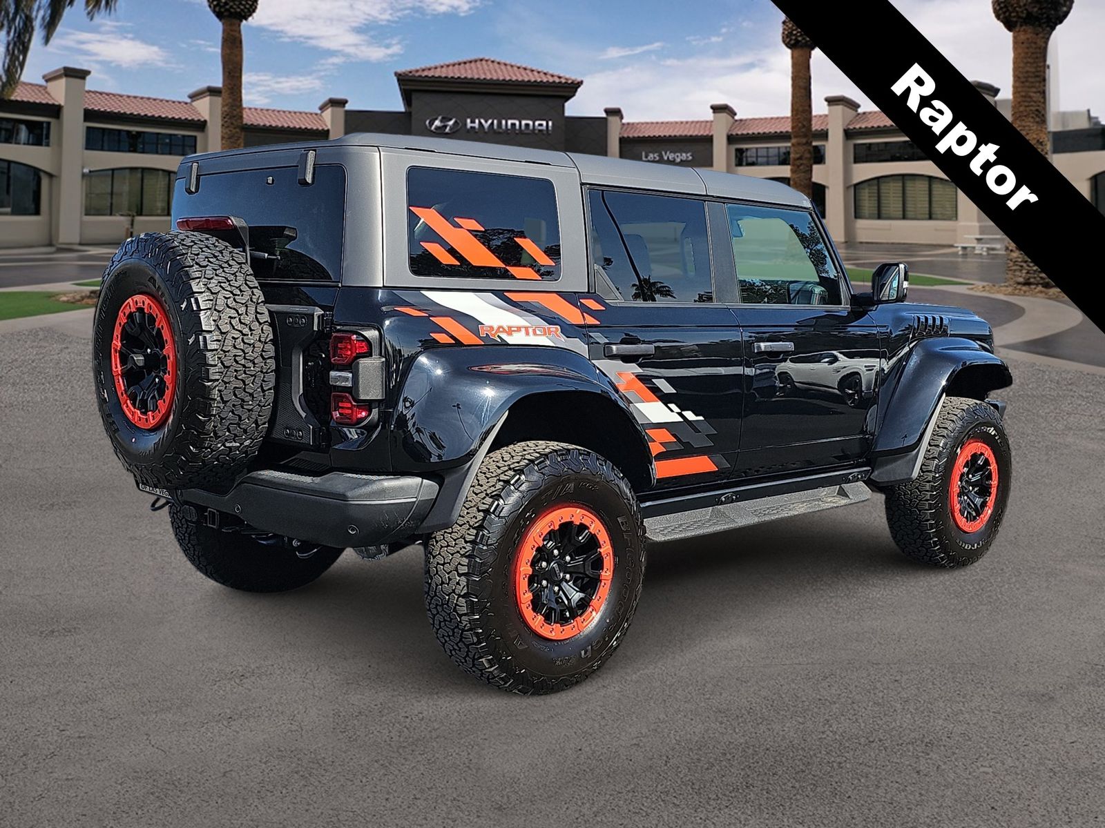 Thumbnail: 2024 Ford Bronco - 8