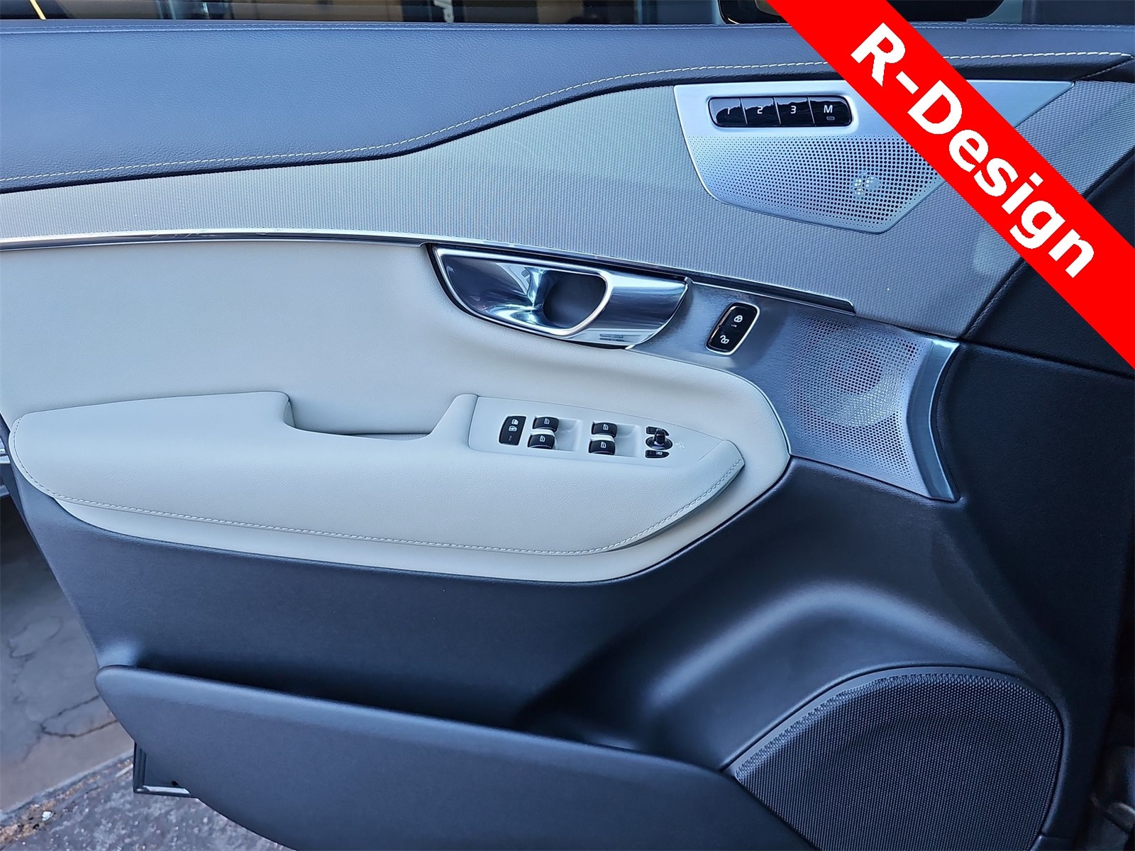 Thumbnail: 2021 Volvo XC90 - 27