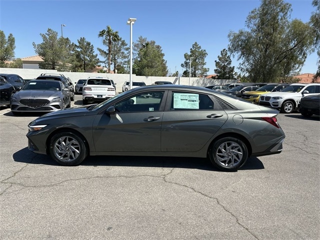 Thumbnail: 2024 Hyundai Elantra - 16