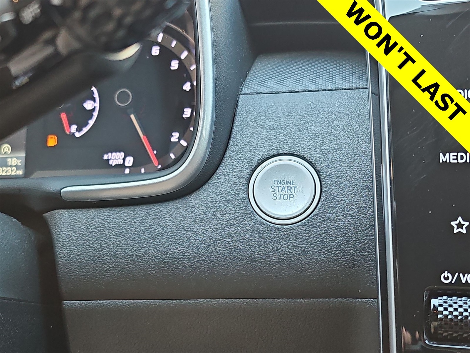 Thumbnail: 2022 Hyundai Tucson - 24