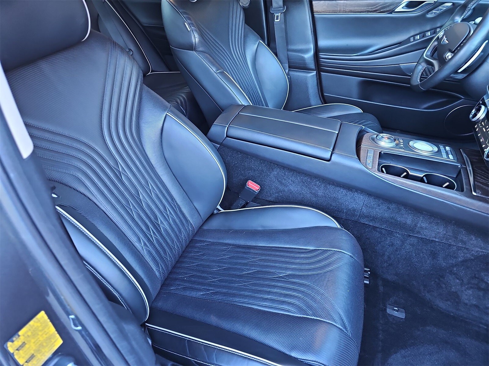 Thumbnail: 2021 Genesis G80 - 18