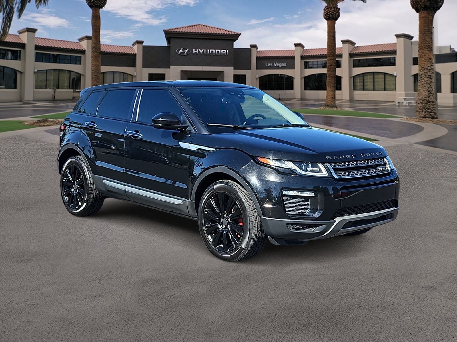 Thumbnail: 2018 Land Rover Range Rover Evoque - 2