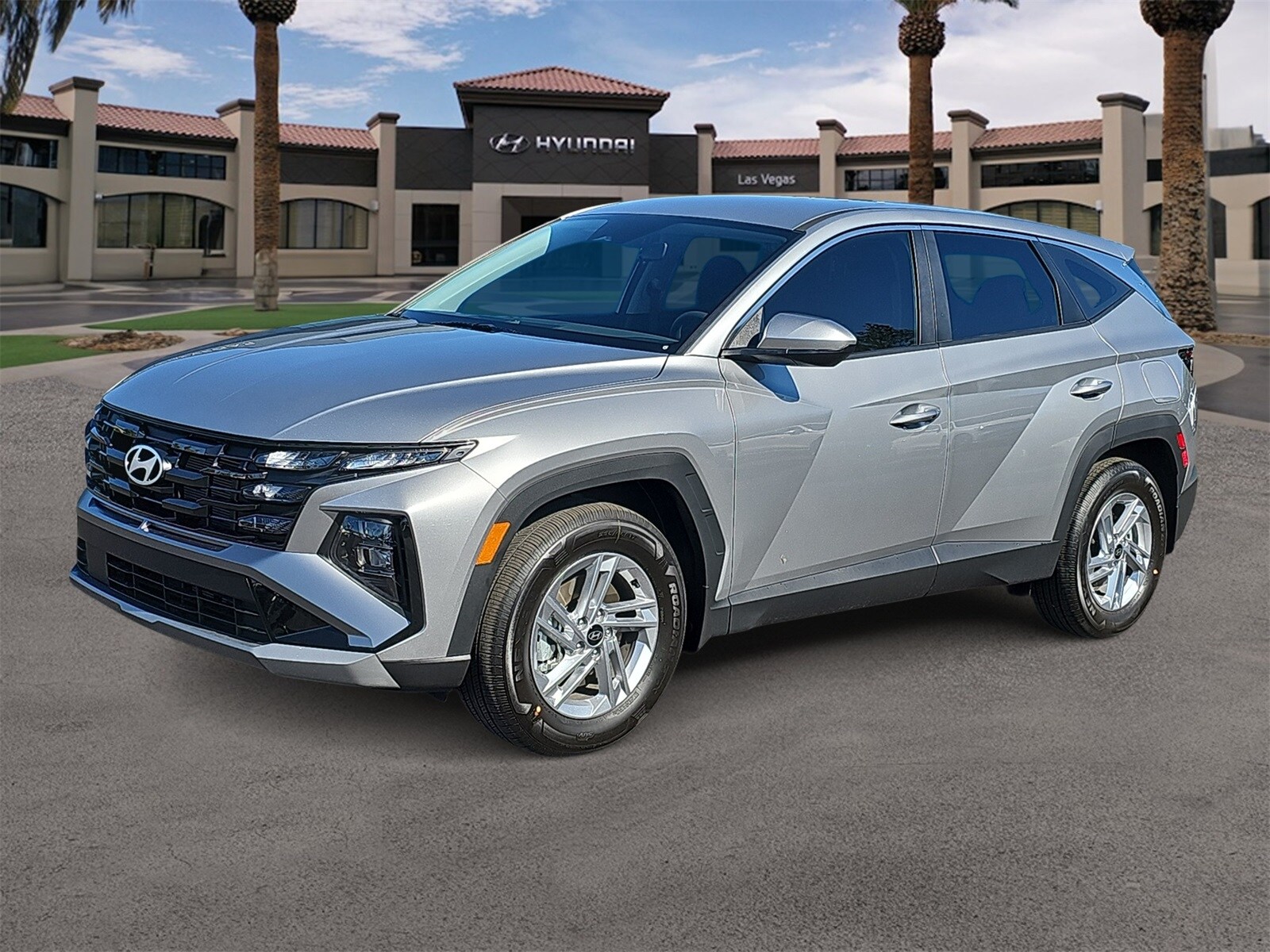 2025 Hyundai Tucson SE photo 2