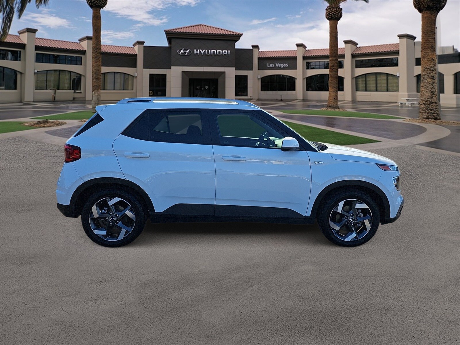 Thumbnail: 2021 Hyundai Venue - 9