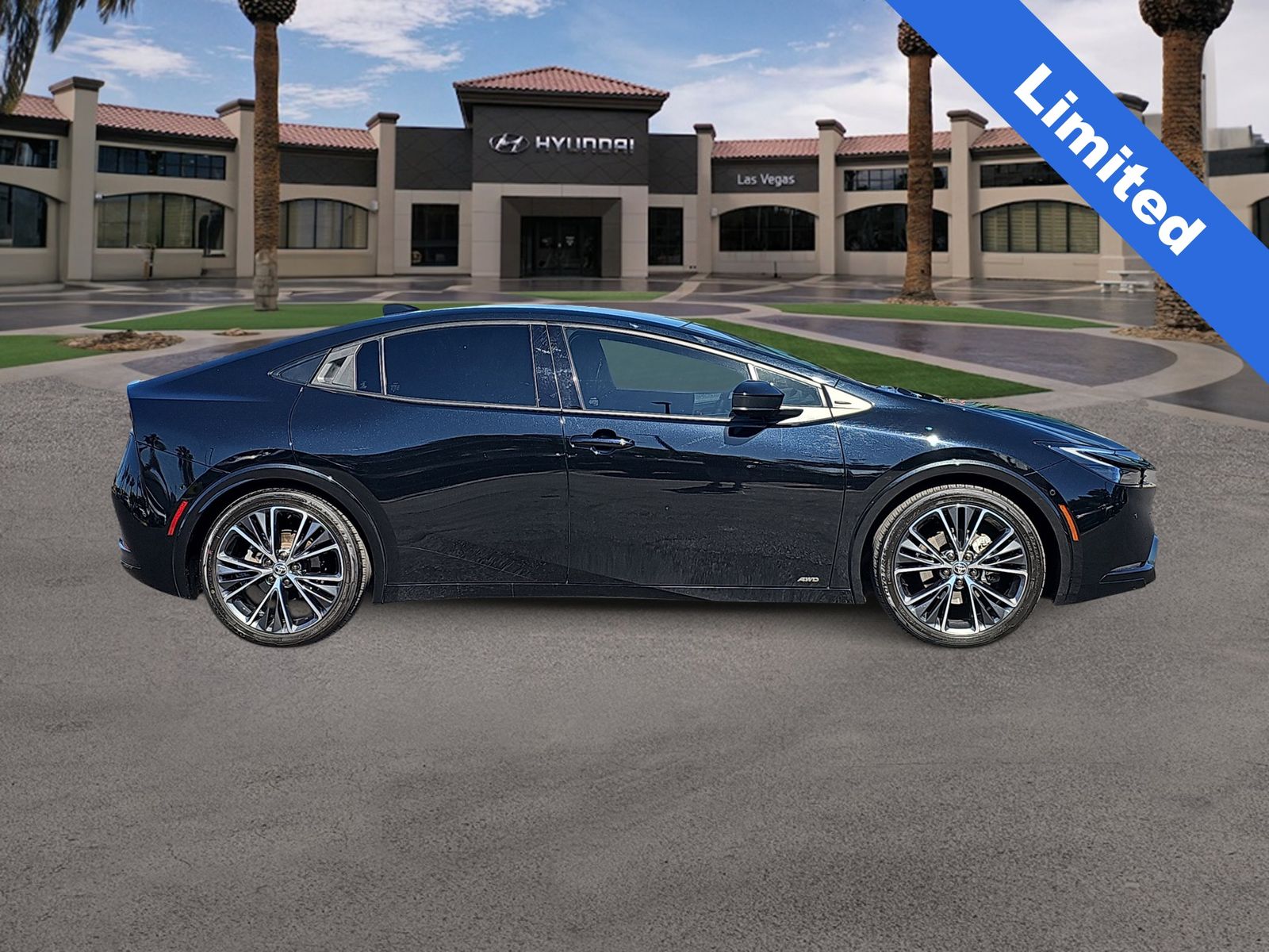 Thumbnail: 2023 Toyota Prius - 8