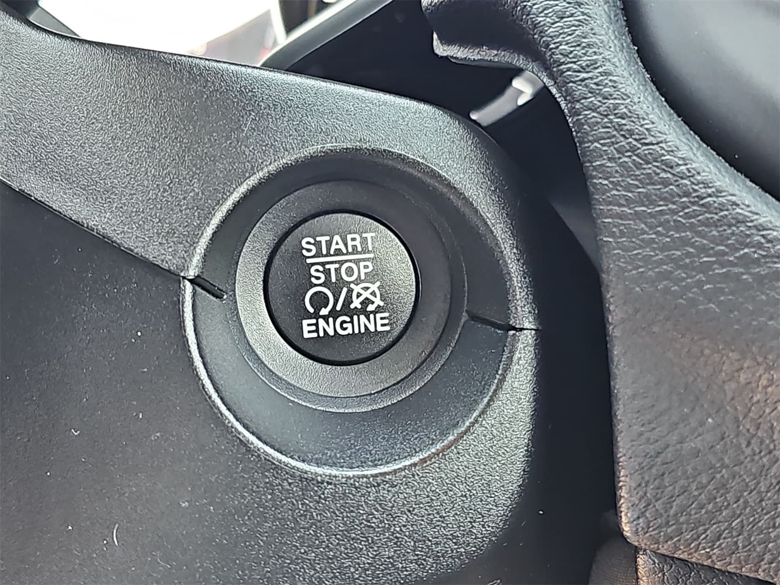 Thumbnail: 2020 Jeep Compass - 25