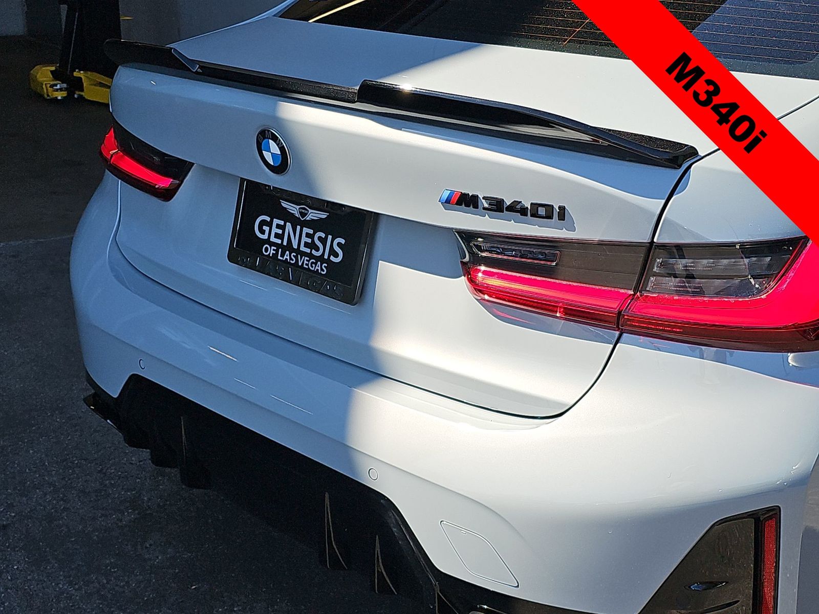 Thumbnail: 2025 BMW 3 Series - 11
