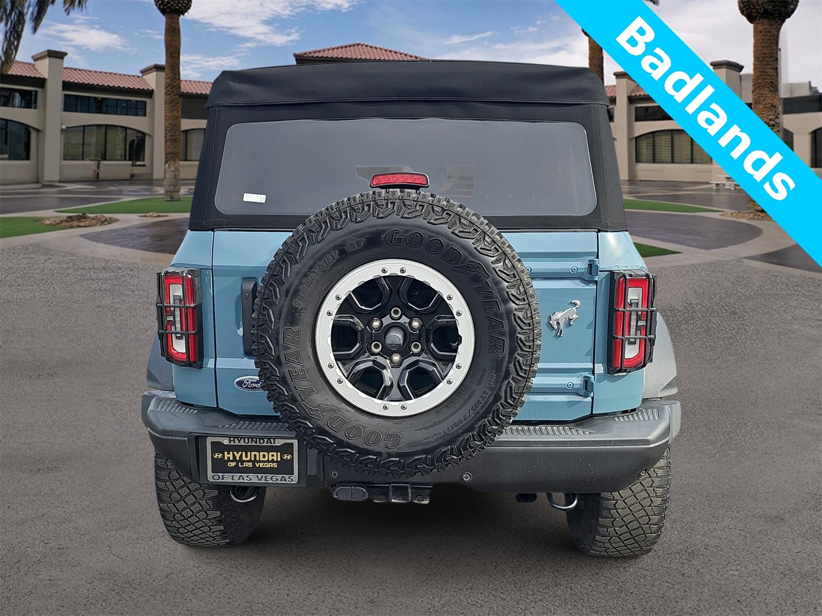 Thumbnail: 2023 Ford Bronco - 7