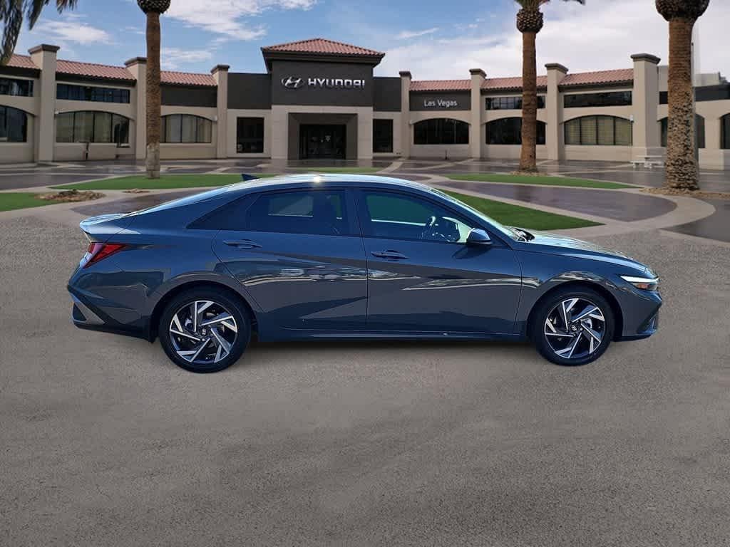 Thumbnail: 2025 Hyundai Elantra - 9