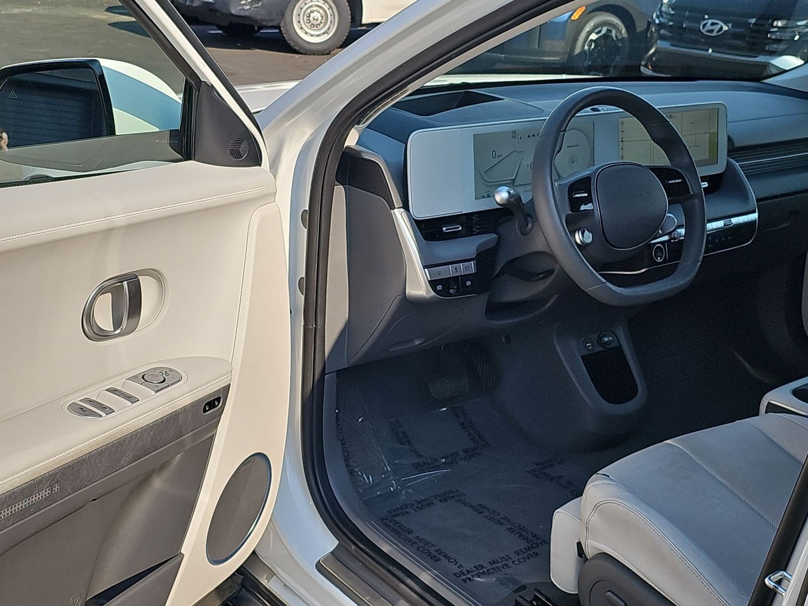 Thumbnail: 2022 Hyundai Ioniq 5 - 11