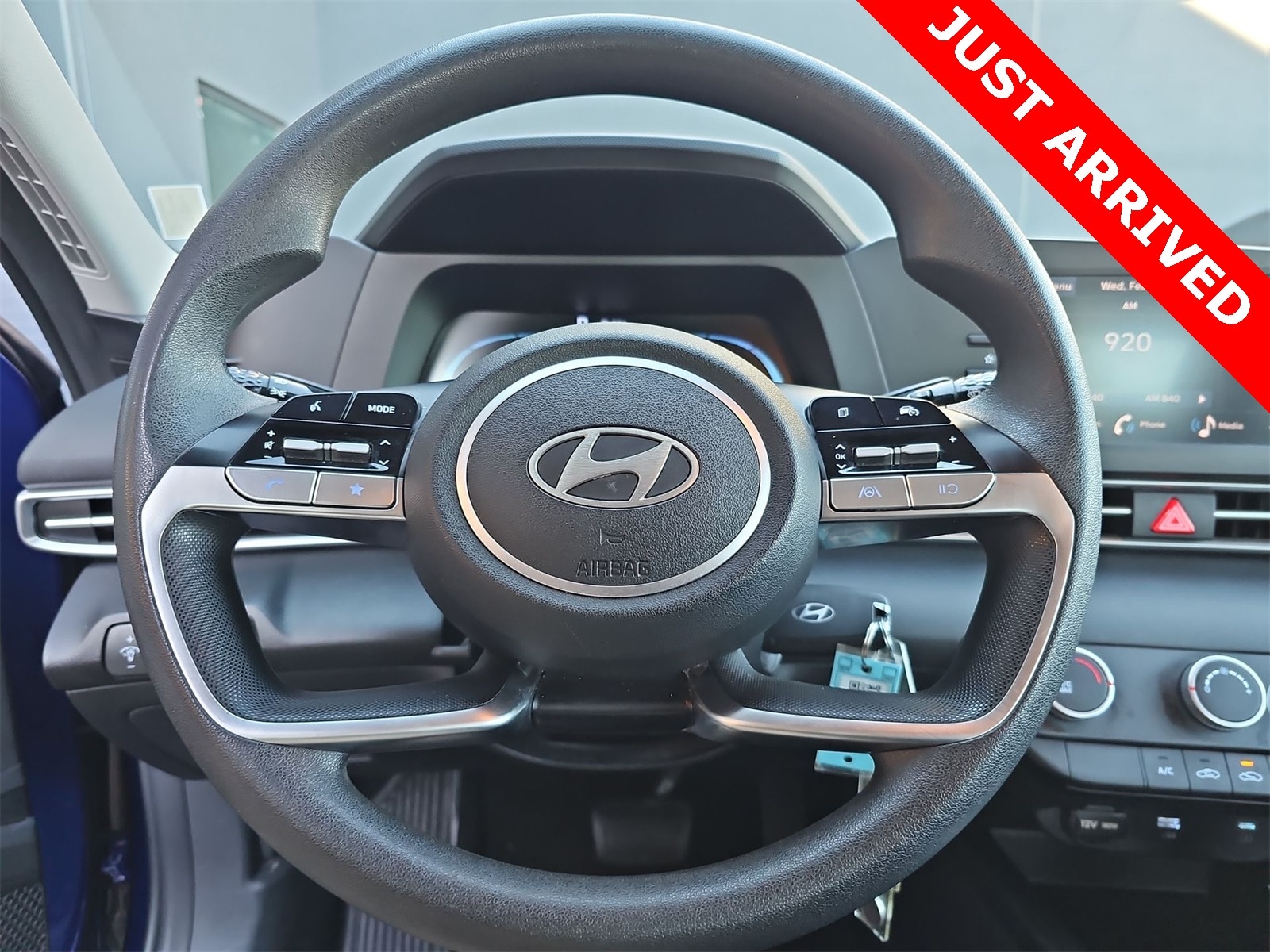 Thumbnail: 2024 Hyundai Elantra - 19