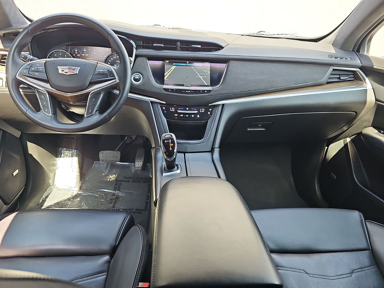 Thumbnail: 2017 Cadillac XT5 - 15