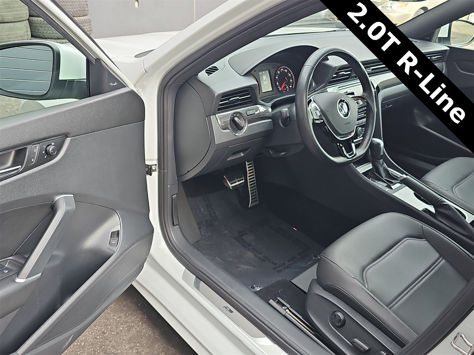 Thumbnail: 2021 Volkswagen Passat - 10